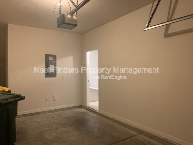 Building Photo - 7091 Stonelion Cir