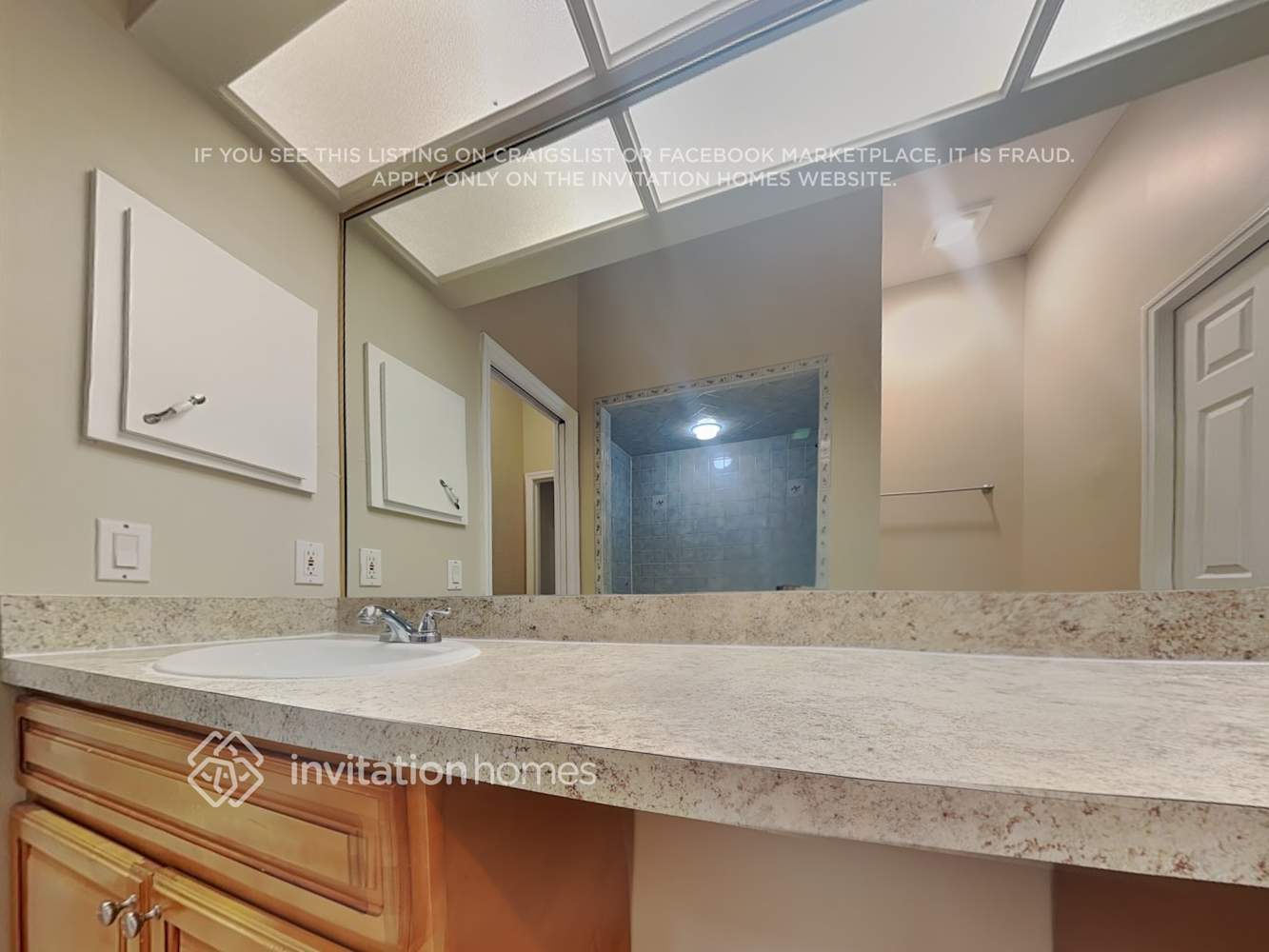 Building Photo - 2906 Aston Ave