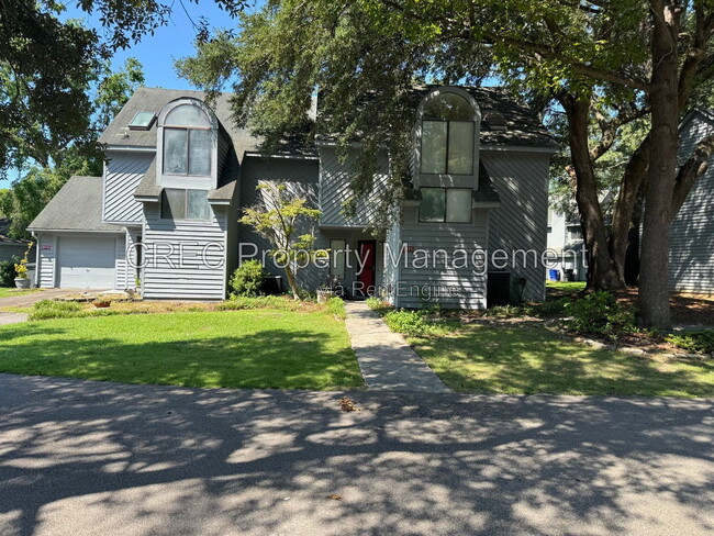 Building Photo - 2173 Spoleto Ln E