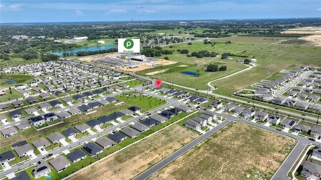 Building Photo - 305 Summer Grv Wy