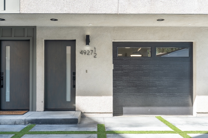 Building Photo - 4927 1/2 Kester Ave