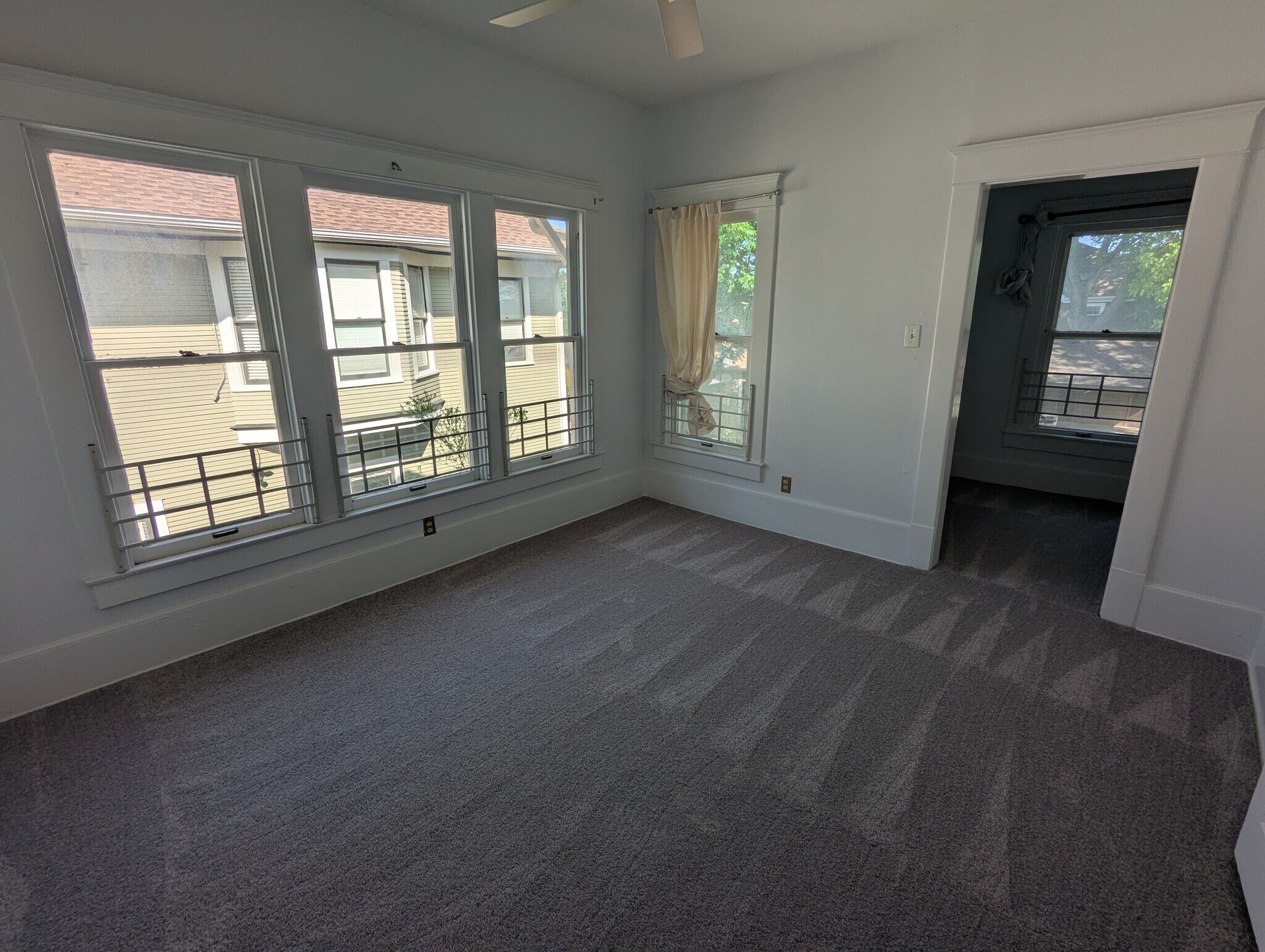 Building Photo - 4526 Reiger Ave