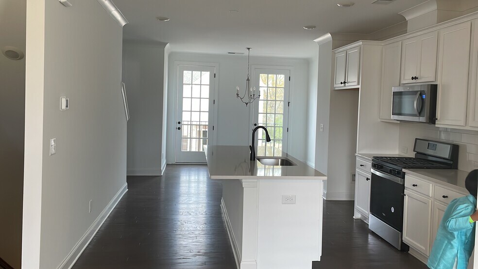 Building Photo - 4275 Baden Aly