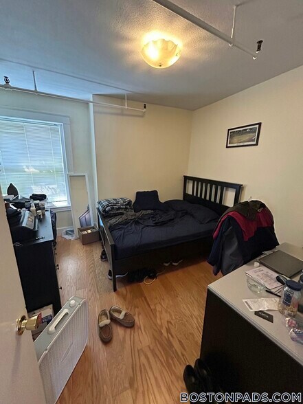 Building Photo - 1607 Commonwealth Ave