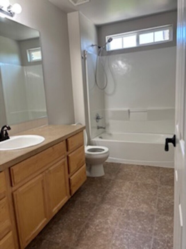 Building Photo - Premium Fort Collins Living with Space to Grow |4-Bedroom Home