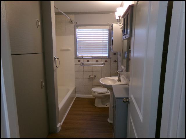 Building Photo - 2107 Muldrow Dr