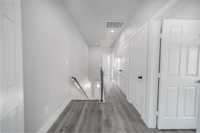 Building Photo - 6918 Tommye St
