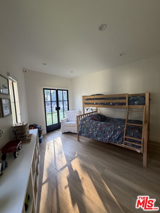 Building Photo - 1430 Stearns Dr