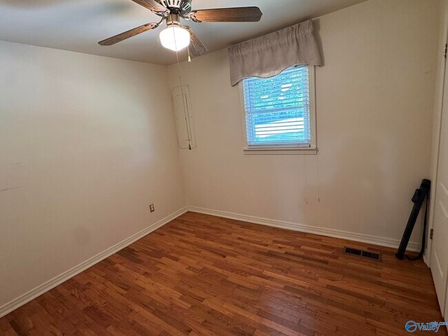 Building Photo - 30780 AL-53