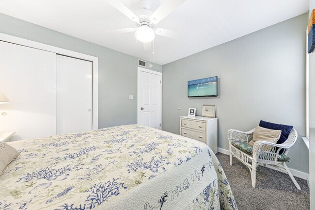 Building Photo - 1516 Sandpiper Ln