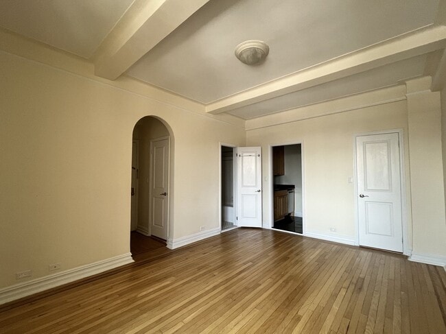 Building Photo - 166 2nd Ave