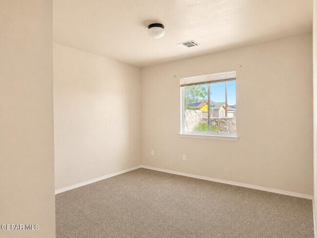 Building Photo - 12871 Hidden Grove Dr