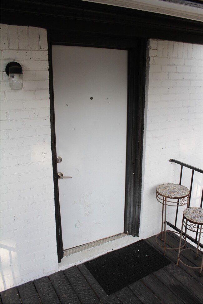 Building Photo - 2614 Cleburne St