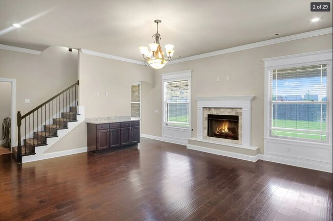 Building Photo - Beautiful 4 Bedroom 3 Full Bathroom DREAM ...