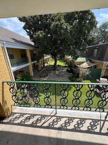 Building Photo - 3310 Washington Ave