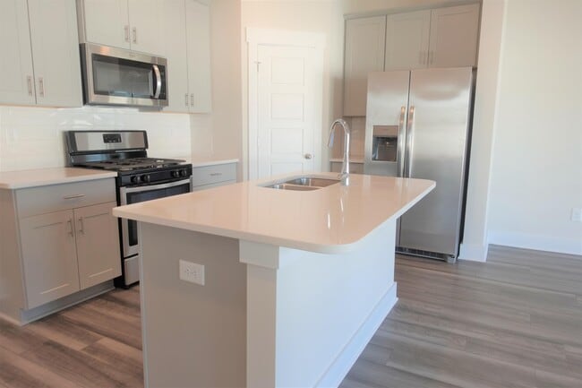 Building Photo - 8 Rockshire Trl