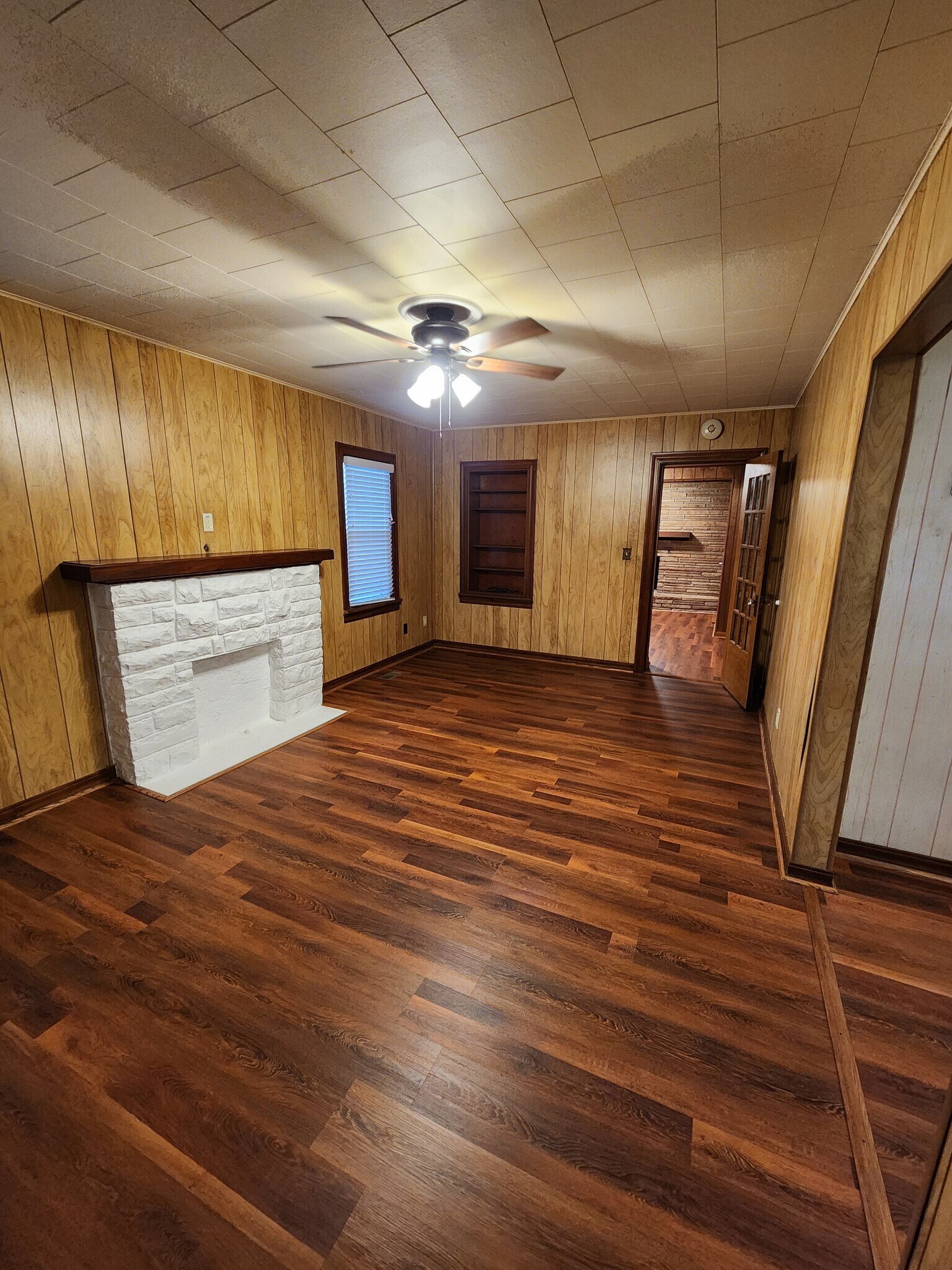 New LVT - 3140 NW 27th St
