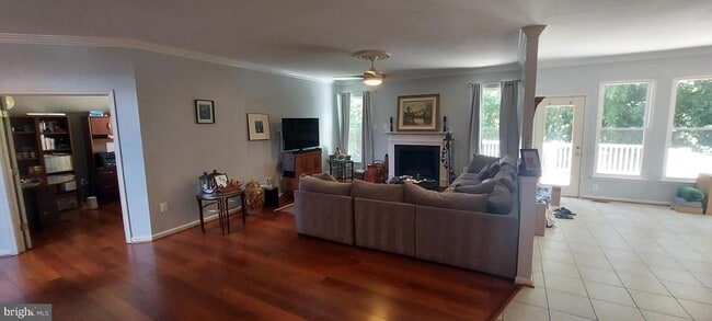 Building Photo - 121 Apple Blossom Way