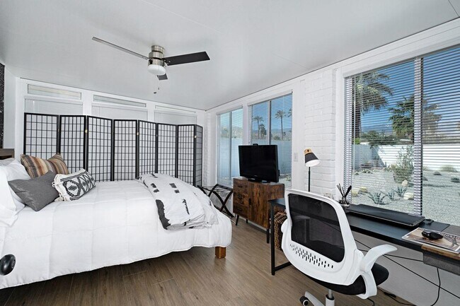 Building Photo - 36951 Marber Dr