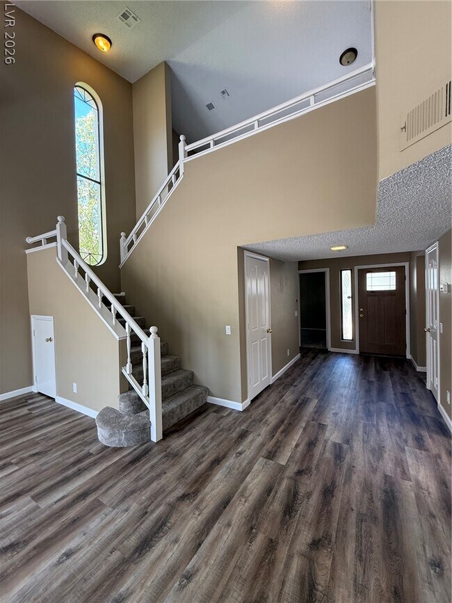 Building Photo - 2716 Baycliff Ct