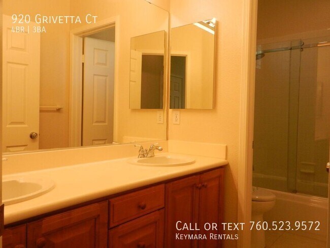 Building Photo - 920 Grivetta Ct