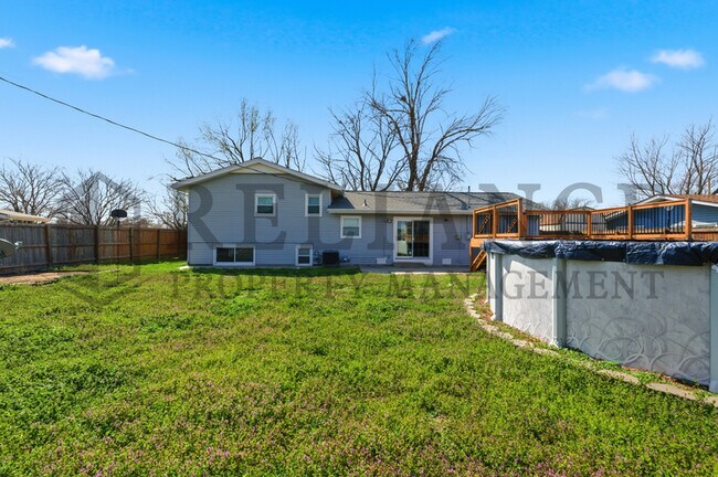 Building Photo - 8300 W 9th St N