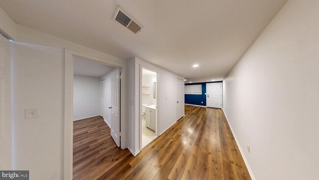 Building Photo - 20561 Summersong Ln