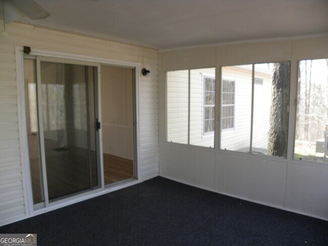 Building Photo - 297 Bell Acres Rd