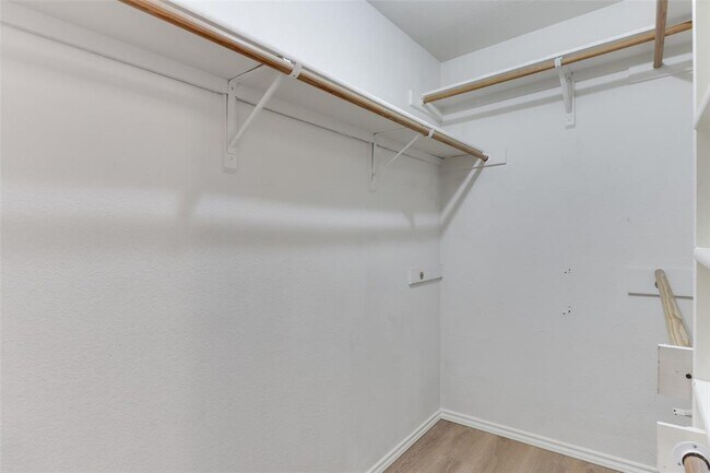 Building Photo - 1204 Stepp Bend