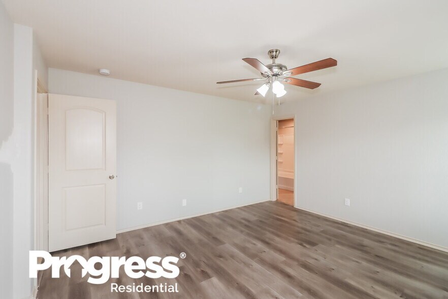 Building Photo - 23139 Robbers Nest Dr