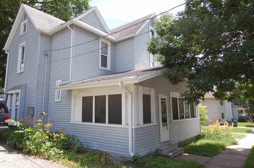 308 S Johnson - 308 S Johnson St