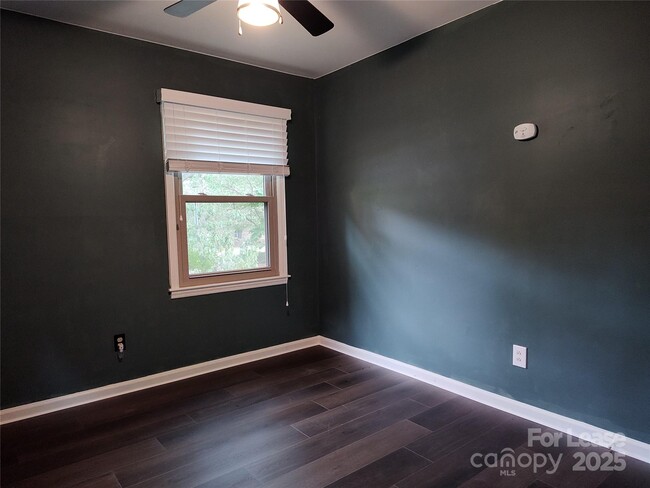 Building Photo - 8526 Timbercrest Cir