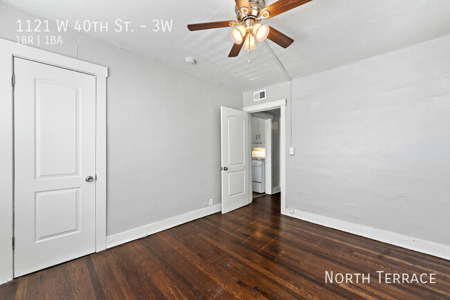 Building Photo - 1121 W 40th St