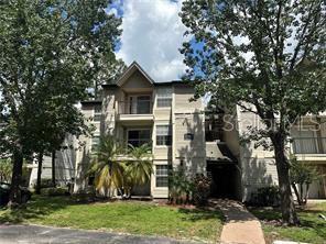 Building Photo - 1948 Lake Atriums Cir