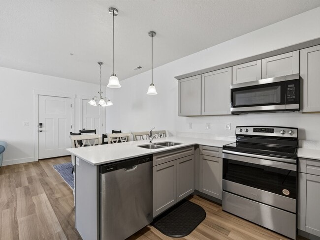 Building Photo - 1386 N 3830 W