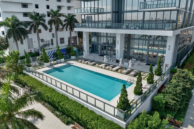 Building Photo - 788 NE 23rd St