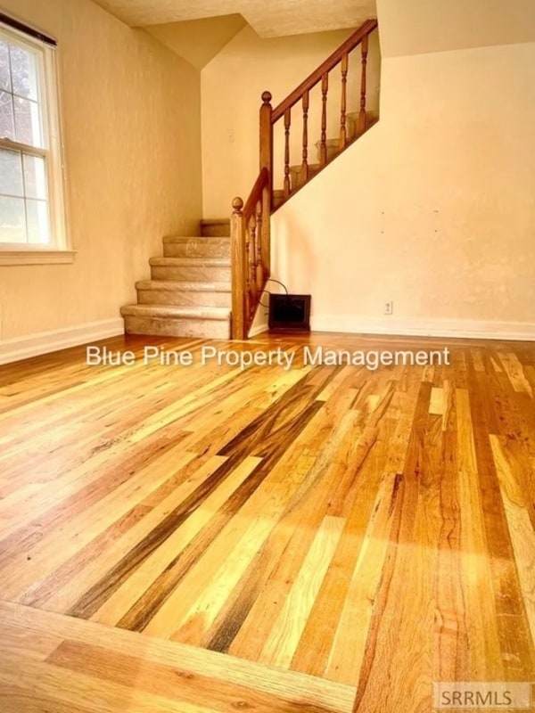 Building Photo - 309 S Milton Ave