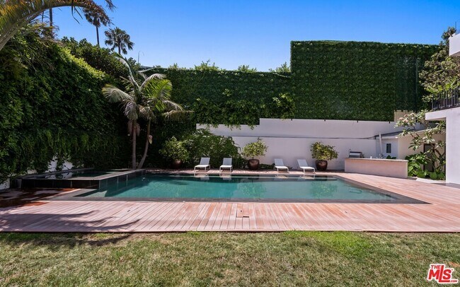 Building Photo - 9663 Santa Monica Blvd