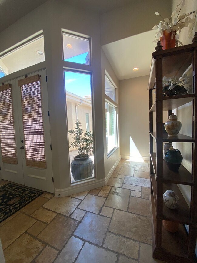 Building Photo - Unfurnished Home in Sunbrook!