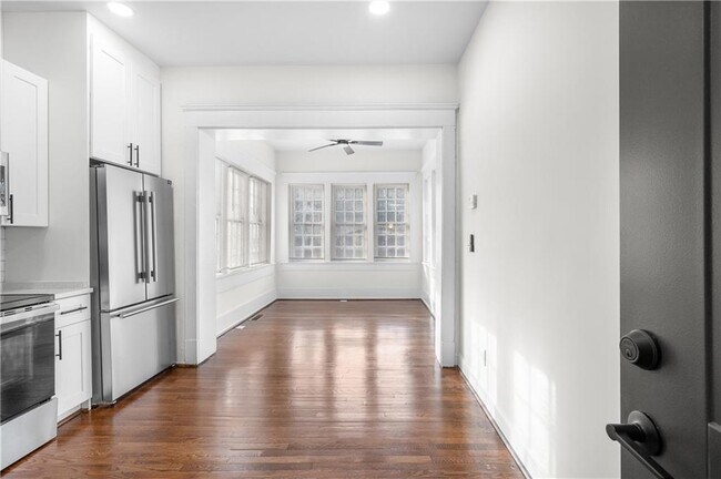 Building Photo - 360 Ponce De Leon Ave NE