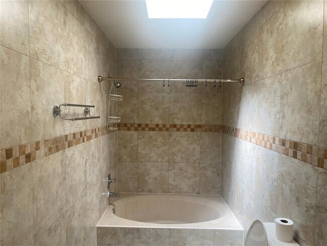 Building Photo - 1768 Foxhall Cir