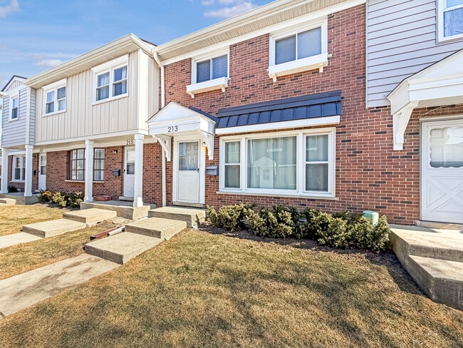 Building Photo - 213 Lafayette St