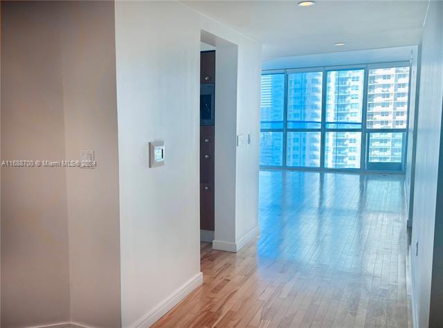 Building Photo - 1331 Brickell Bay Dr