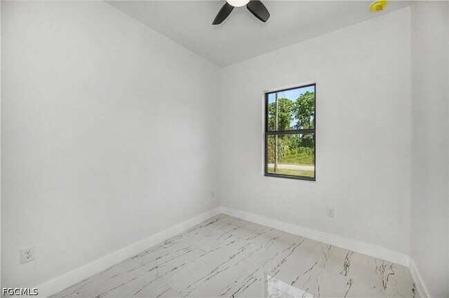 Building Photo - 3123 69th St W