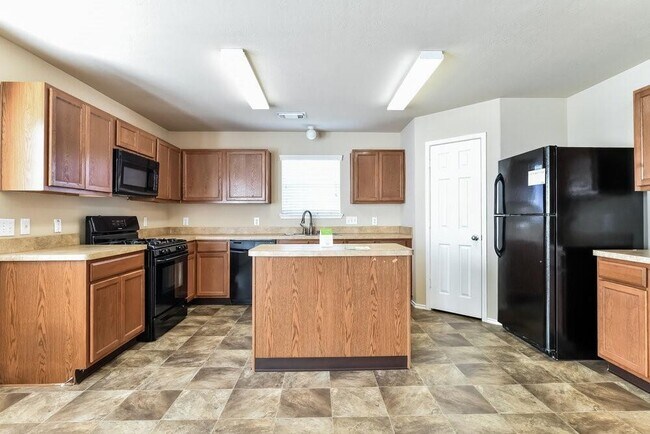 Building Photo - 2527 Floral Bloom Way