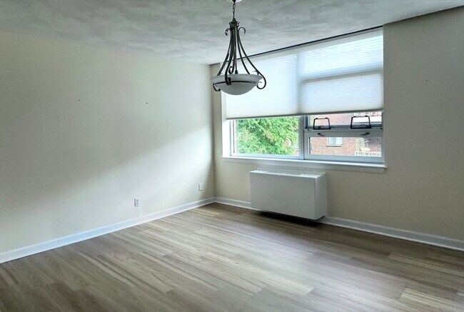 Building Photo - 2 Hammond Pond Pkwy