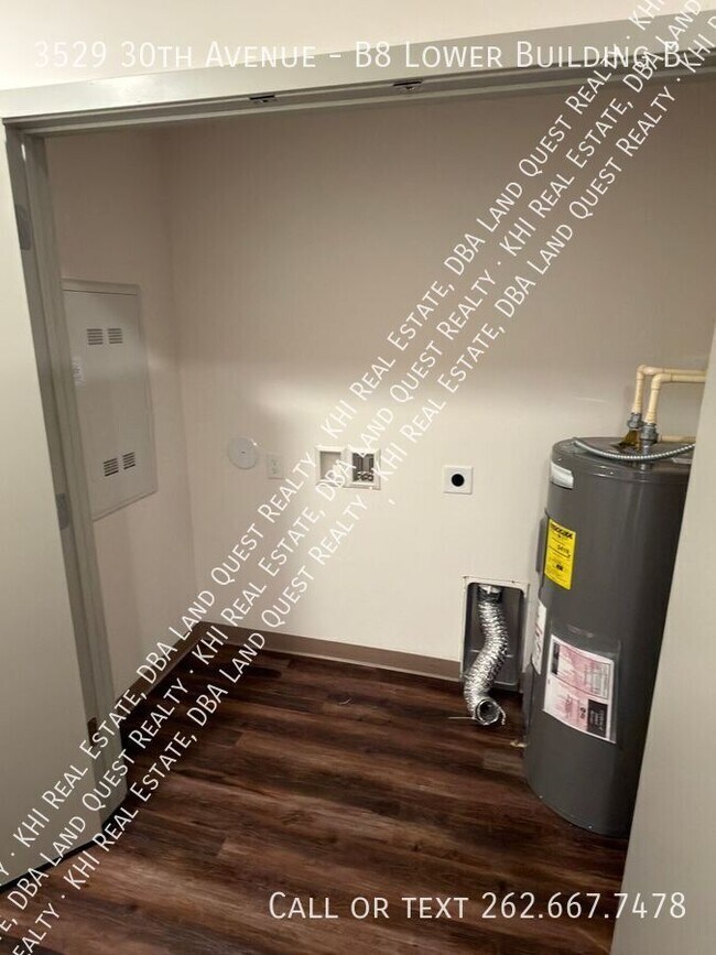 Building Photo - 3529 30th Ave