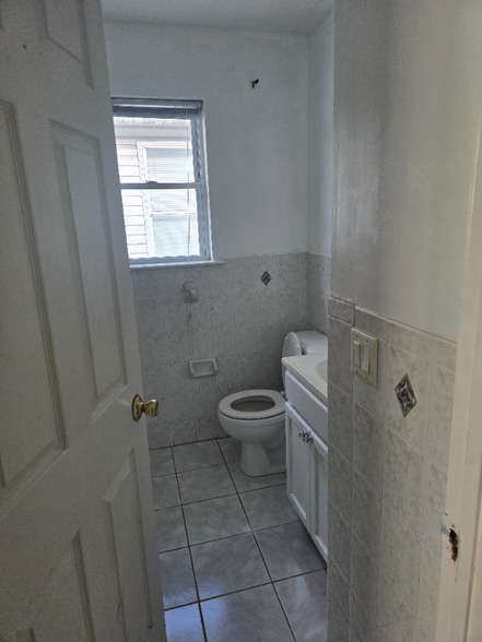 Building Photo - 179 Orchard St