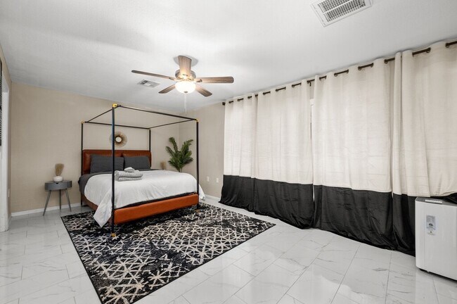 Building Photo - 2504 Ferguson Way