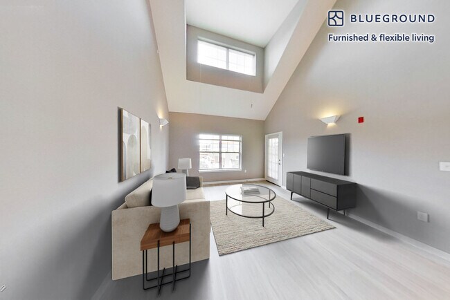 Building Photo - 160 Boylston St